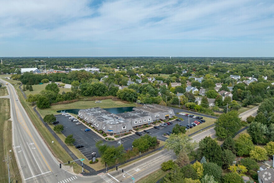 More Photos Of 100 N Atkinson Rd, Grayslake Office For Lease