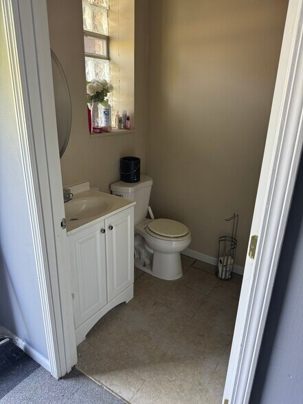 More Photos Of 200-210 N California Ave, Chicago Apartments For Sale