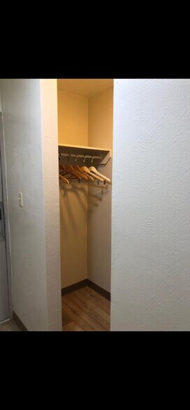 More Photos Of 203 N I-45, Madisonville Hotel For Sale