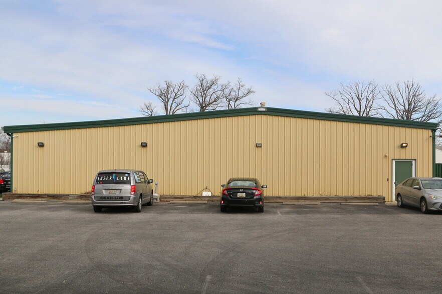 More Photos Of 7146 Montevideo Rd, Jessup Industrial For Sale