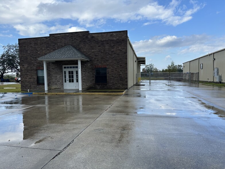 Primary Photo Of 6089 Highway 73, Geismar Warehouse For Lease