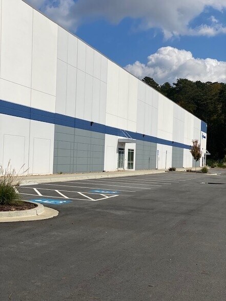 More Photos Of 1033 Cass White Rd NE, Cartersville Distribution For Lease