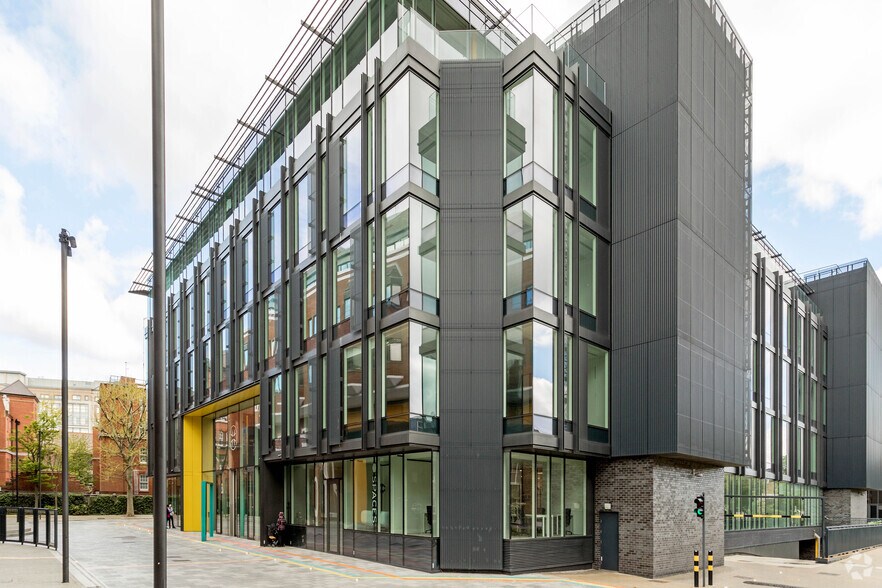 More Photos Of 77 Fulham Palace Rd, London Coworking Space