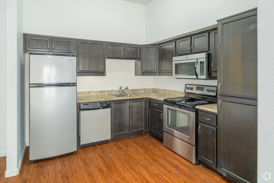 More Photos Of 1520 16th St, Sacramento Apartments For Lease