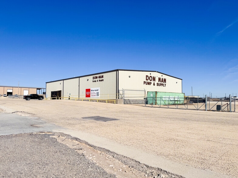 Primary Photo Of 410 Colorado Ave, Big Lake Industrial For Sale