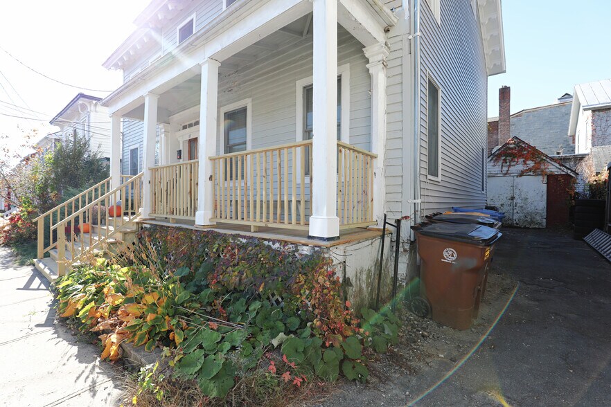 More Photos Of 25 Adams St, Kingston Apartments For Sale