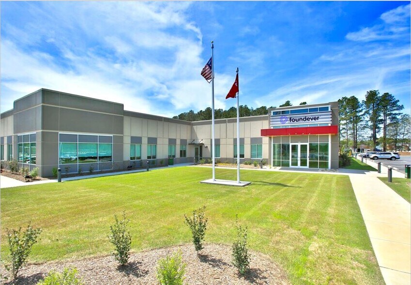 Primary Photo Of 921 Strickland Bridge Rd, Fayetteville Office For Sale