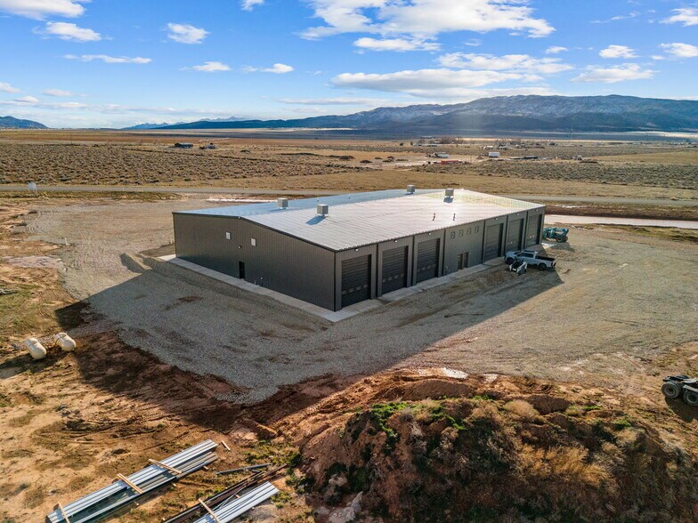 More Photos Of 3709 5650 w, Cedar City Industrial For Sale
