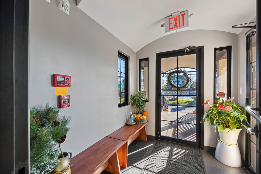 More Photos Of 11 Sylvan Ave, Englewood Cliffs Freestanding For Sale