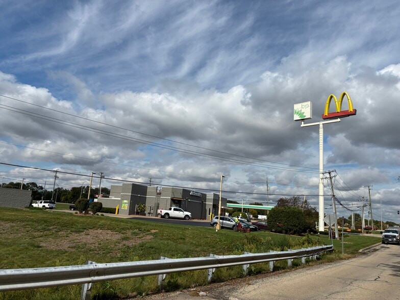 Primary Photo Of 24061 W Eames St, Channahon Service Station For Sale