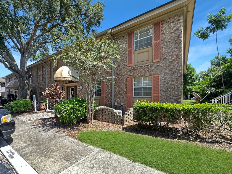 More Photos Of 508 Banyon Tree Cir, Maitland Multifamily For Sale