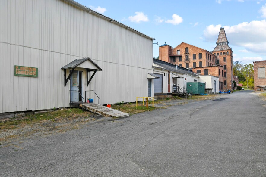 More Photos Of 20 Keeler St, Pittsfield Manufacturing For Sale