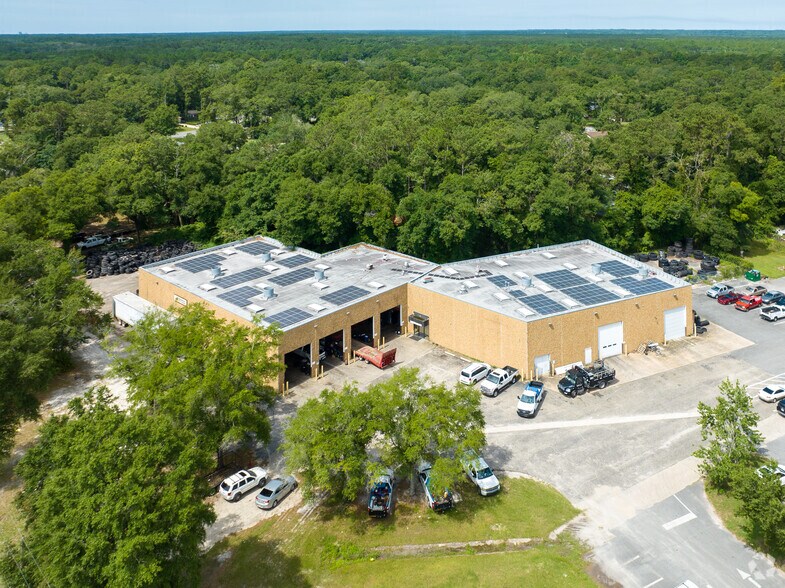 More Photos Of 4702-4708 Capital Cir NW, Tallahassee Manufacturing For Sale