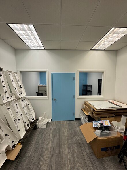 More Photos Of 24 Park St, Somerville Light Manufacturing For Lease