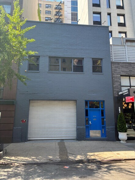 More Photos Of 460 W 35th St, New York Loft Creative Space For Lease