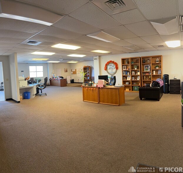 More Photos Of 4040 E 29th St, Tucson Warehouse For Lease