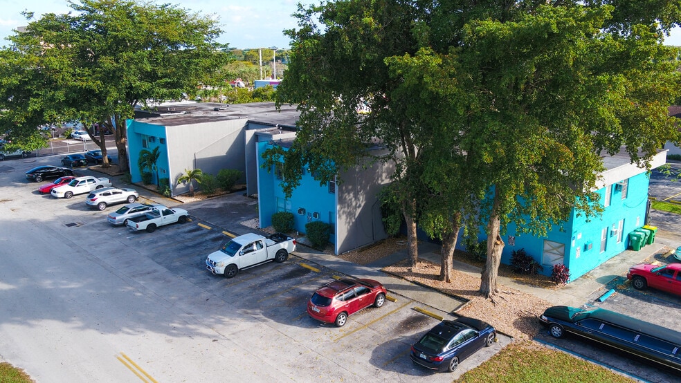 More Photos Of 6000 NW 7th St, Margate Apartments For Sale