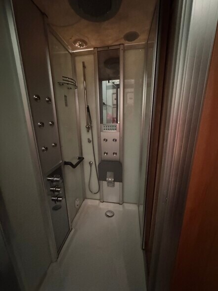 More Photos Of 2140 W Grande Blvd, Tyler Medical For Lease