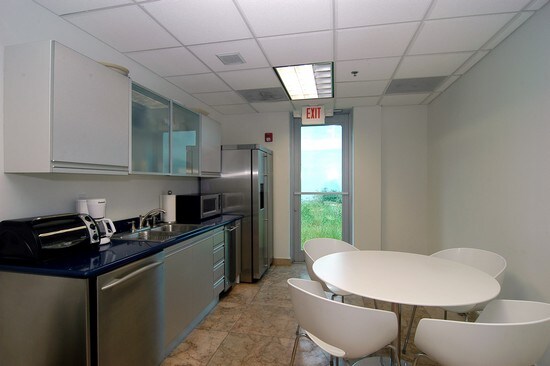 More Photos Of 5020 Biscayne Blvd, Miami Movie Radio TVStudio For Sale