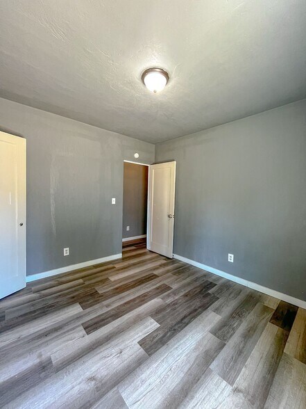 More Photos Of 204 SE 12th St, College Place Apartments For Sale