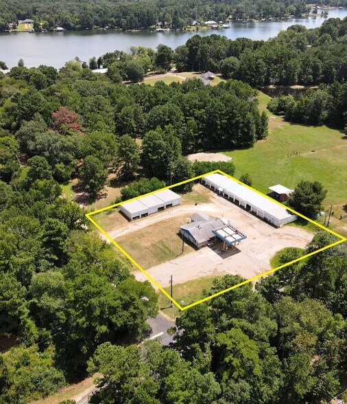 Primary Photo Of 13852 FM 747 S, Jacksonville Convenience Store For Sale