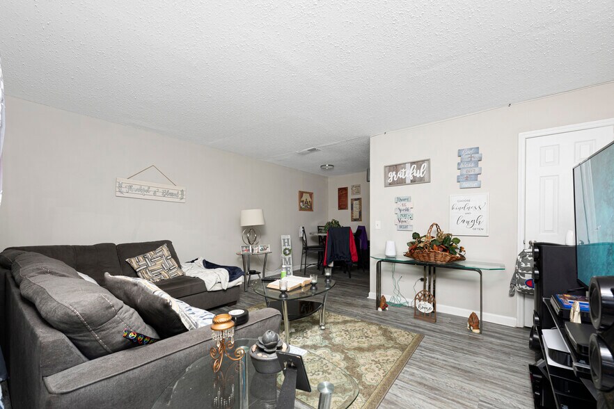 More Photos Of 100 S Kirkland Ave, Elkin Apartments For Sale