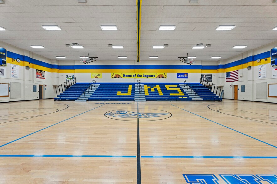 More Photos Of 3550 E Ross Pky, Wichita Specialty For Sale