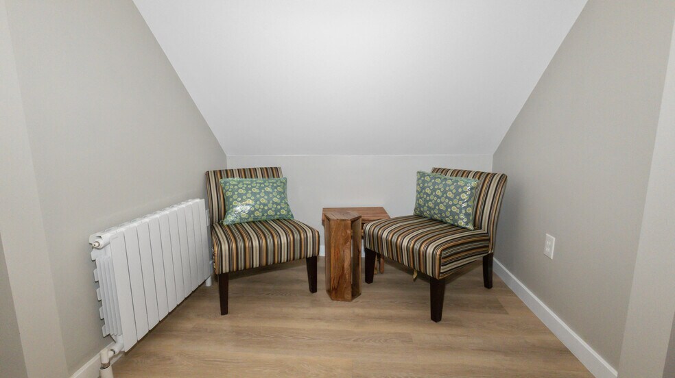 More Photos Of 104 Bridge Rd, Salisbury Loft Creative Space For Sale