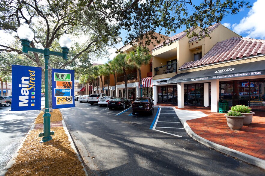 More Photos Of 6701-6855 Main St, Miami Lakes Unknown For Lease