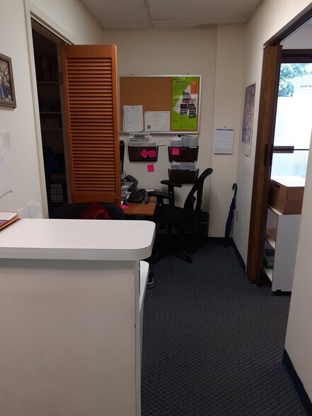 More Photos Of 505 NYS RTE 208, Monroe Office For Sale