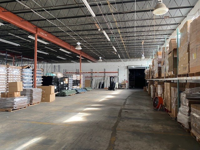 More Photos Of 2801 S Park Rd, Pembroke Park Warehouse For Sale