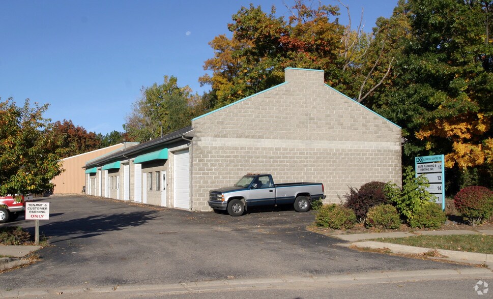 More Photos Of 400 Business Centre Dr, Lansing Research And Development For Lease