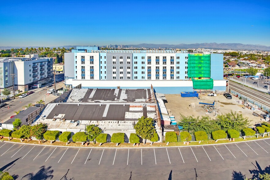 More Photos Of 7230 Maie Ave, Los Angeles Freestanding For Lease