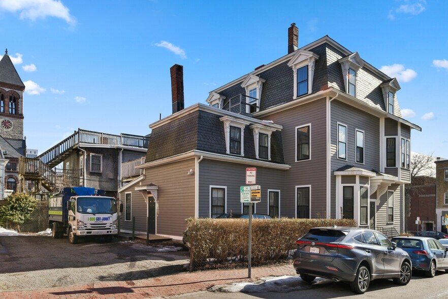 More Photos Of 847 Massachusetts Ave, Cambridge Office For Sale