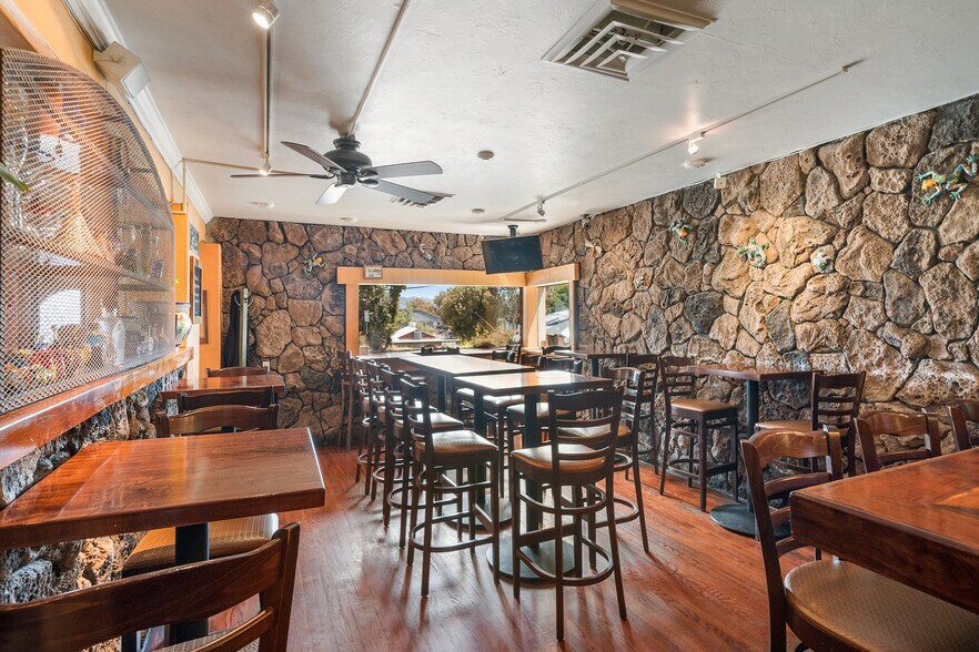 More Photos Of 2009 Bridgeway, Sausalito Restaurant For Lease