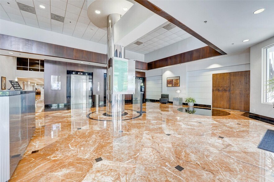 More Photos Of 2455 E Sunrise Blvd, Fort Lauderdale Loft Creative Space For Lease