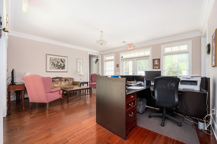 More Photos Of 5102 Covington Hwy, Decatur Medical For Sale