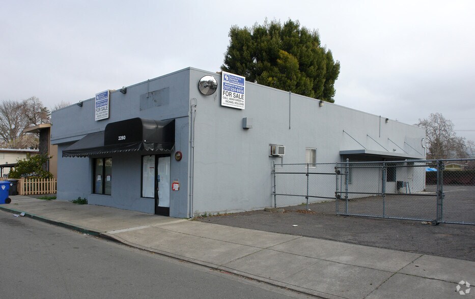 More Photos Of 2260 Brown St, Napa Freestanding For Sale