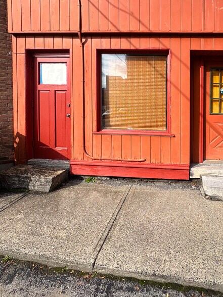 More Photos Of 5 Erie Blvd, Canajoharie Storefront For Sale