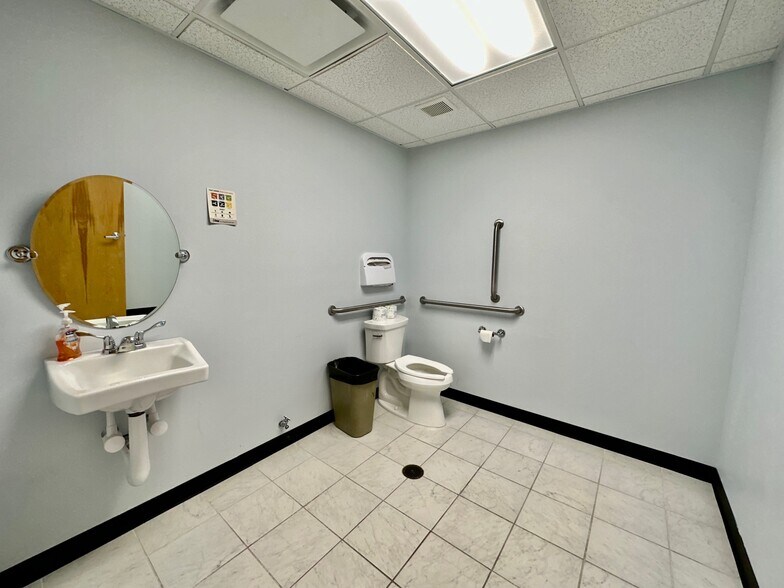 More Photos Of 1061 N Broadway, Massapequa Medical For Sale