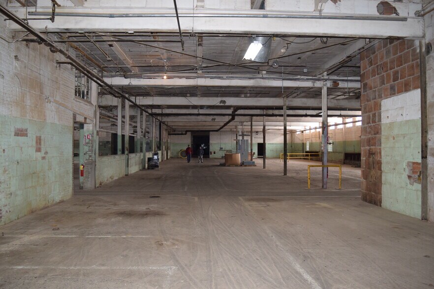 More Photos Of 9 Elm St, Owego Manufacturing For Lease