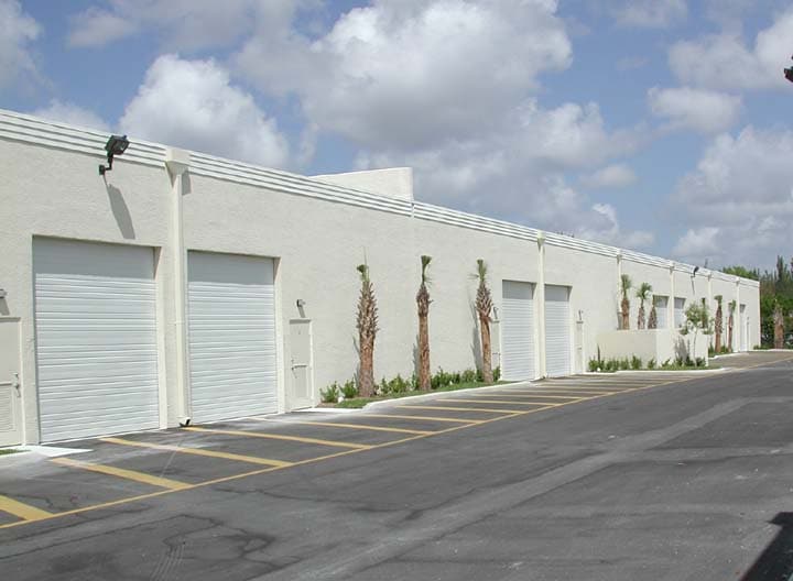 More Photos Of 352 Tall Pines Rd, West Palm Beach Warehouse For Lease