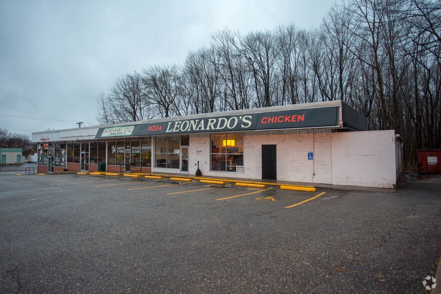More Photos Of 326-332 Darrow Rd, Akron Unknown For Lease