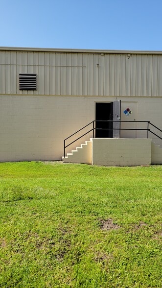 More Photos Of 10207-10235 General Dr, Orlando Warehouse For Lease
