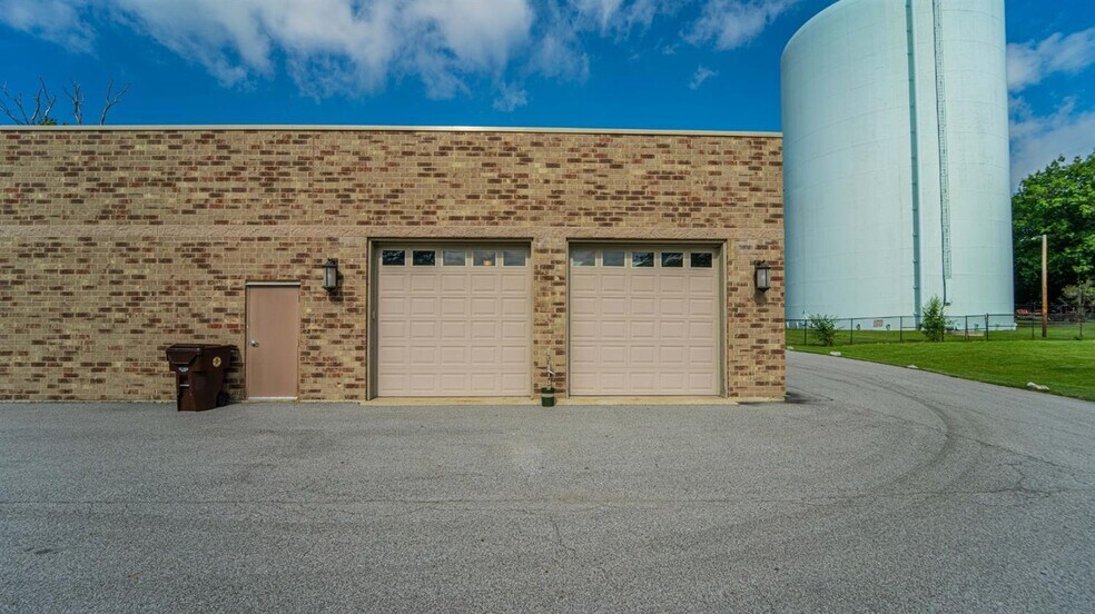 More Photos Of 8025 Wicker Ave, Saint John Storefront Retail Office For Sale