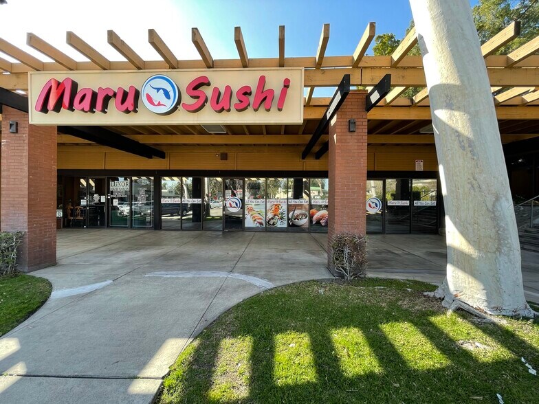 More Photos Of 80-160 W Foothill Blvd, Upland Unknown For Lease