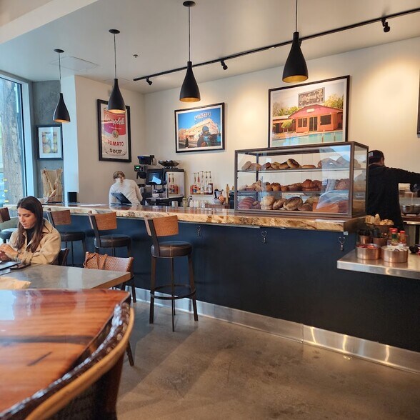 More Photos Of 5135 W Adams Blvd, Los Angeles Apartments For Lease