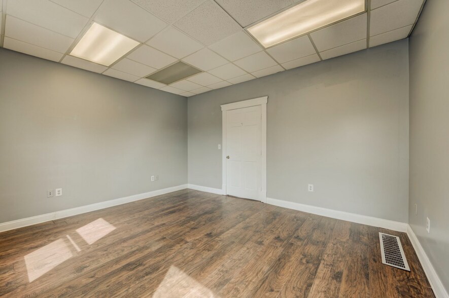 More Photos Of 4432 Pearl Rd, Cleveland Specialty For Sale
