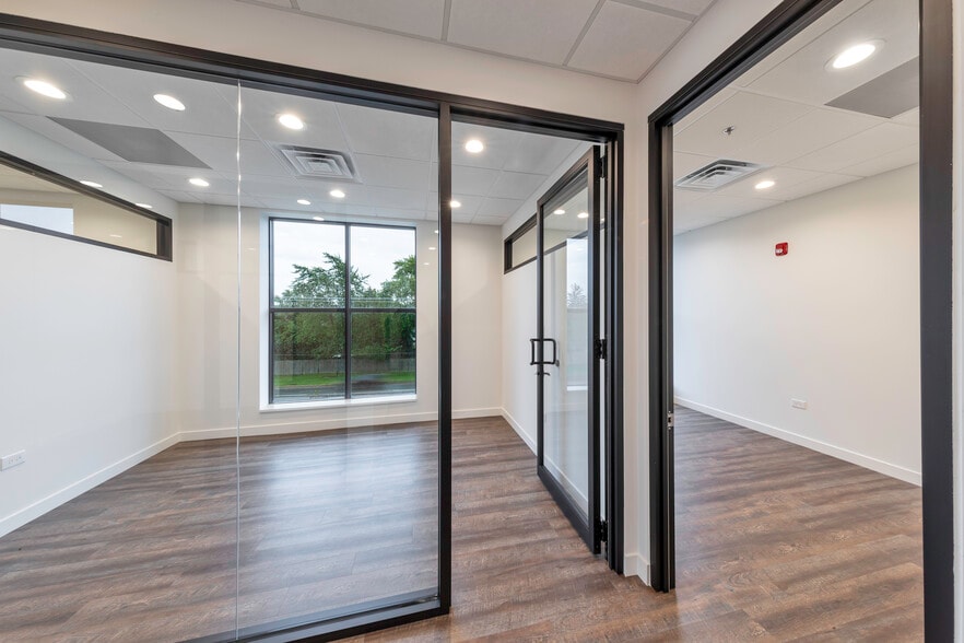 More Photos Of 700 E Ogden Ave, Westmont Medical For Lease