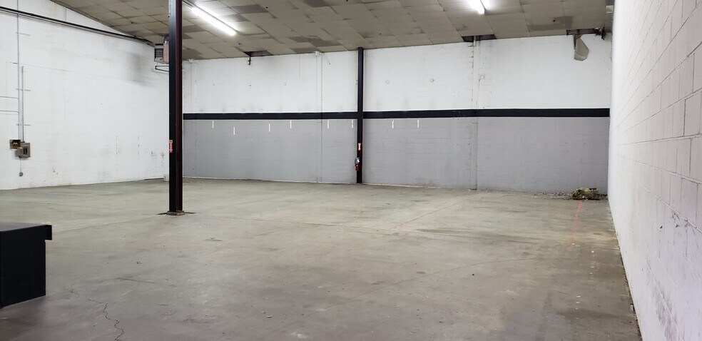 More Photos Of 900 Port Reading Ave, Port Reading Warehouse For Lease